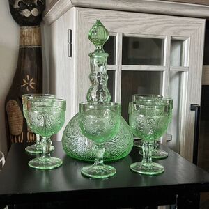 Vintage Tiara Chantilly Whiskey Decanter Set MCM SET of 7